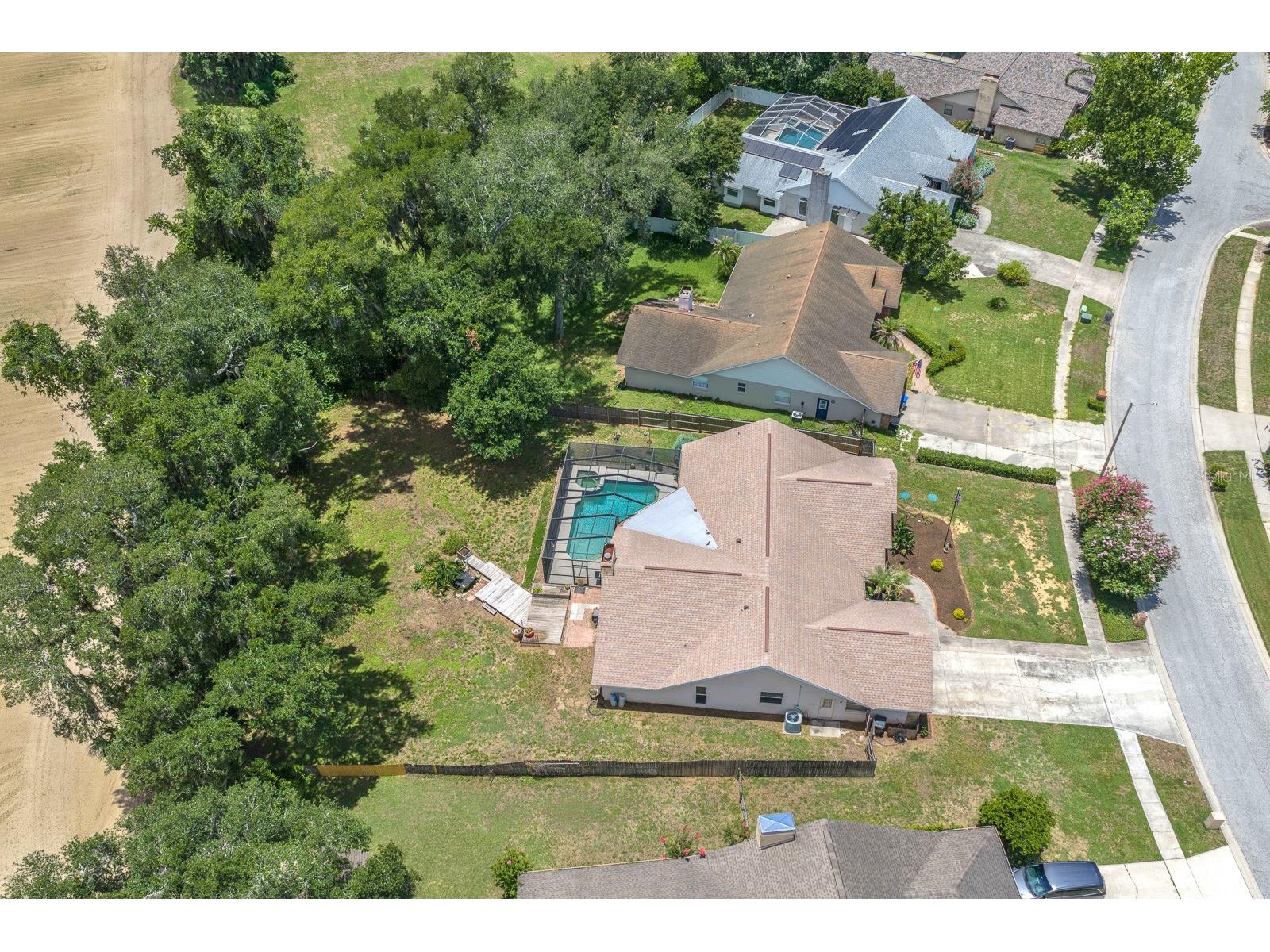 621 Penn National Road Seffner FL 33584 TB8516898 image41