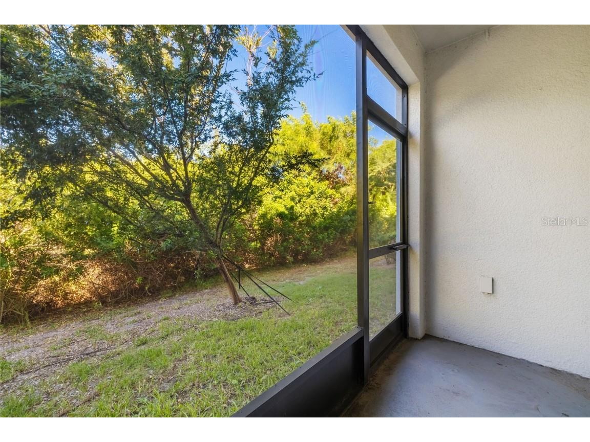 621 Royal Empress Drive Ruskin FL 33570 TB8445496 image5