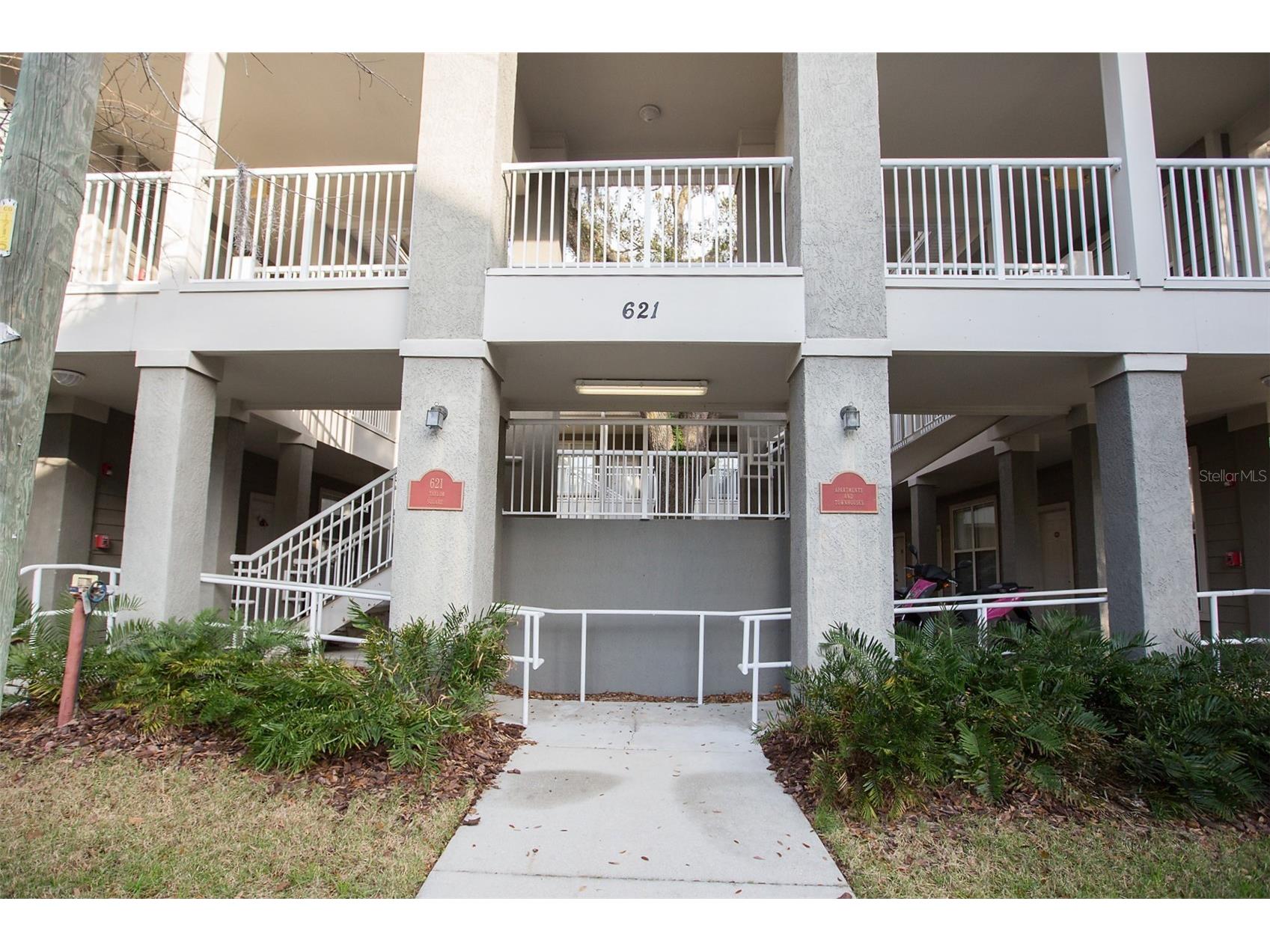 621 SW 10th Street #108 Gainesville FL 32601 GC537543 image1