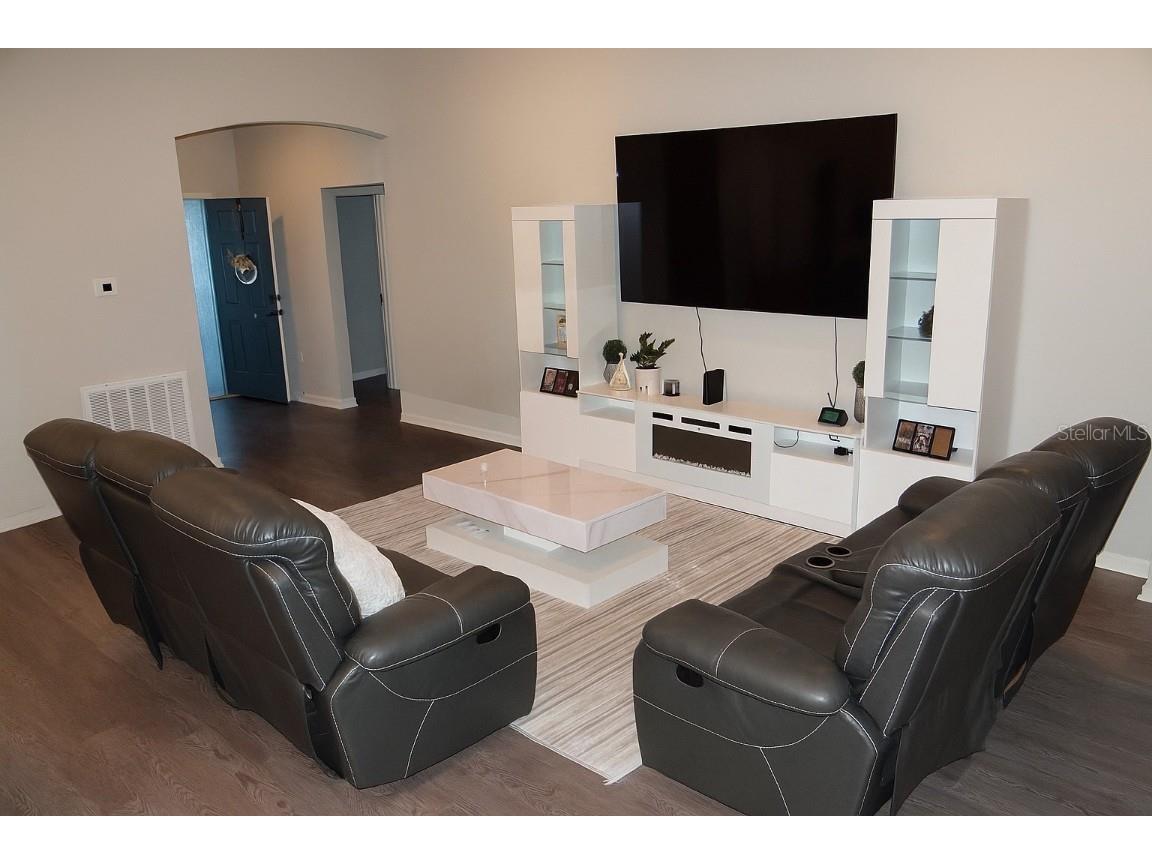 621 Vittorio Drive Winter Haven FL 33884 S5129960 image2