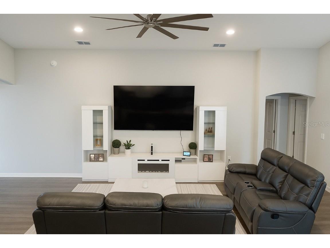 621 Vittorio Drive Winter Haven FL 33884 S5129960 image3