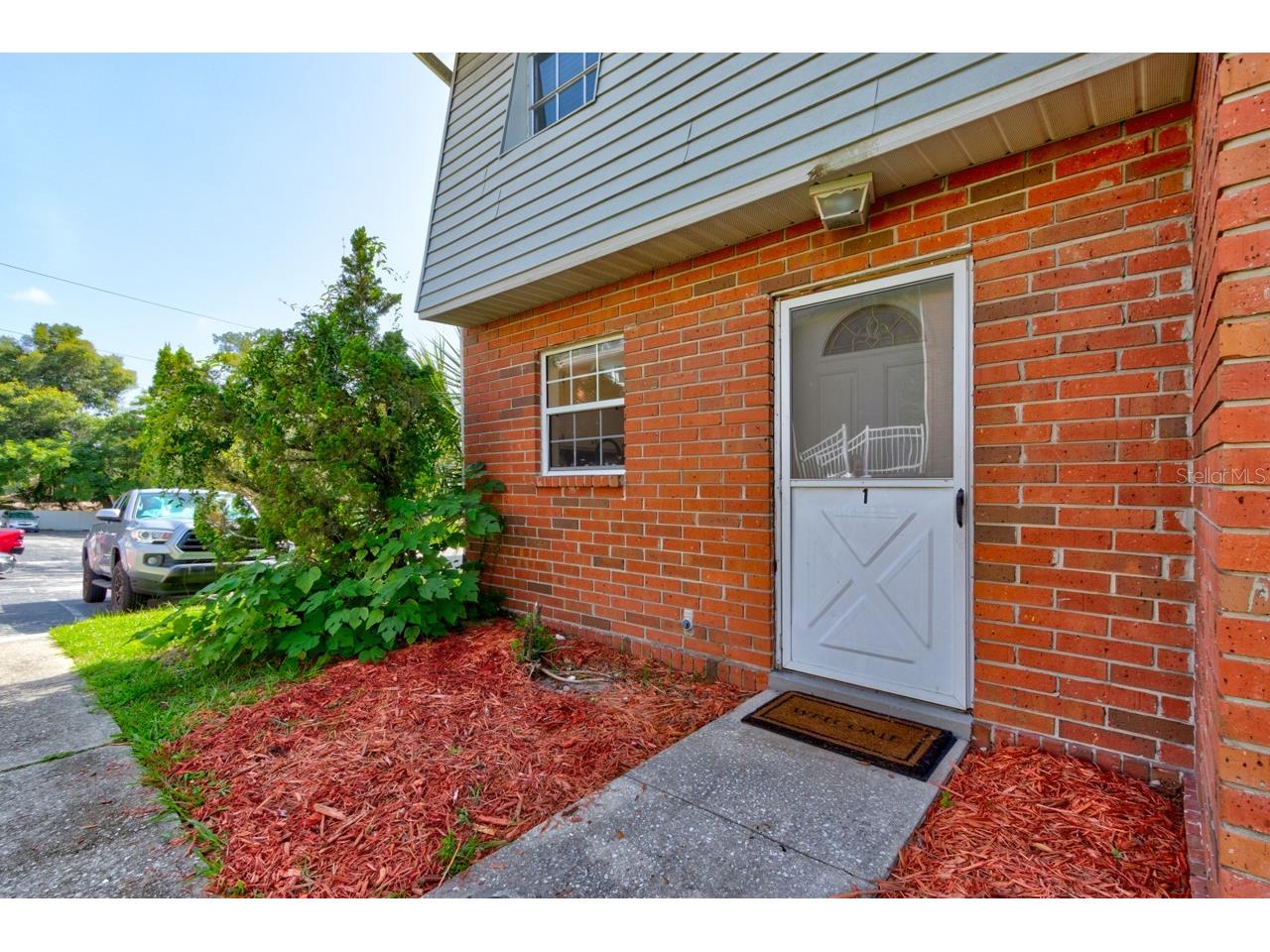 621 W Indiana Avenue #01 Deland FL 32720 V4950143 image1