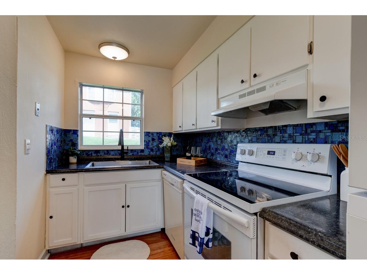 621 W Indiana Avenue #01 Deland FL 32720 V4950143 image4
