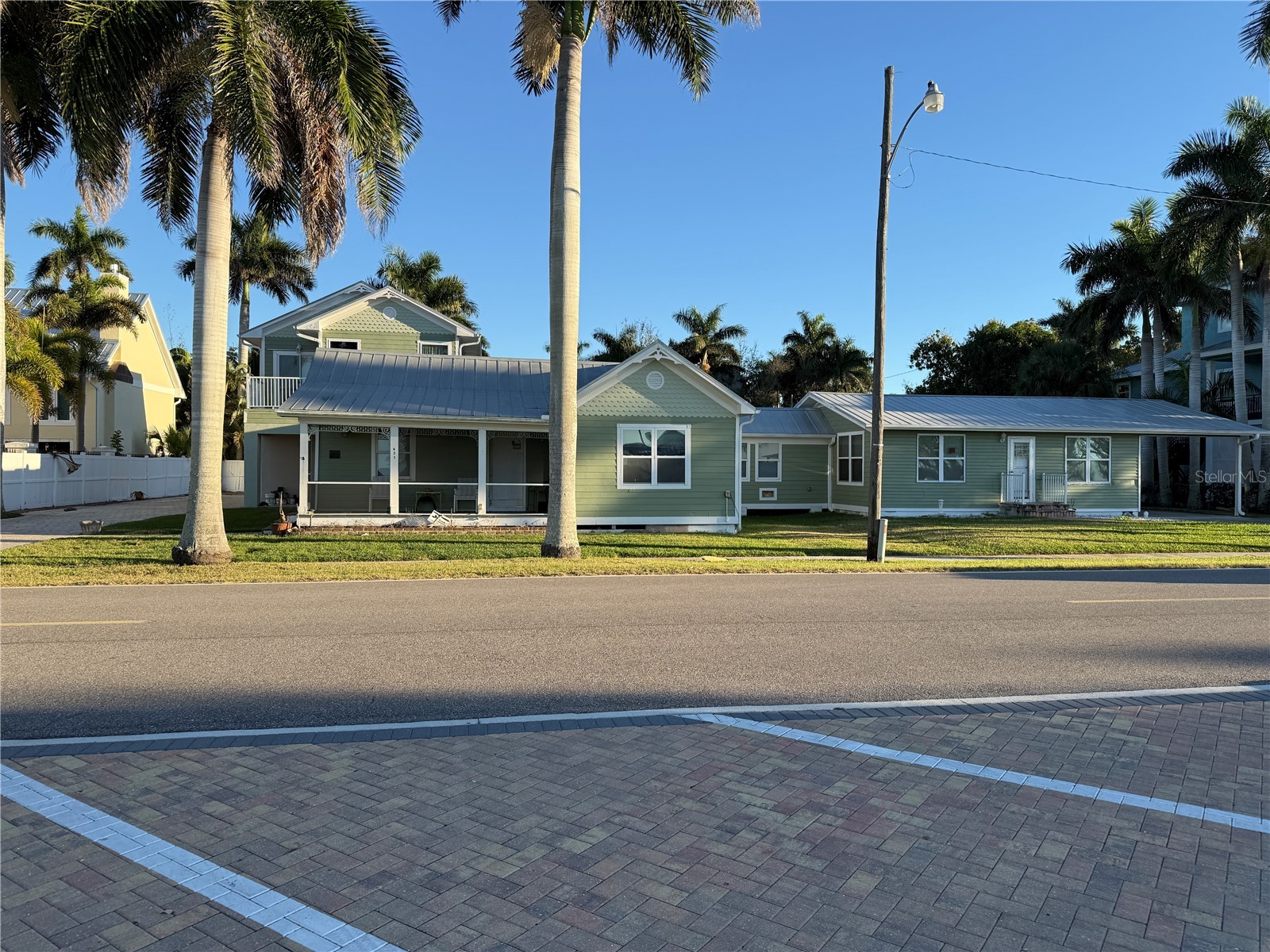 621 or 625 W Retta Esplanade Punta Gorda FL 33950 C7520414 image1