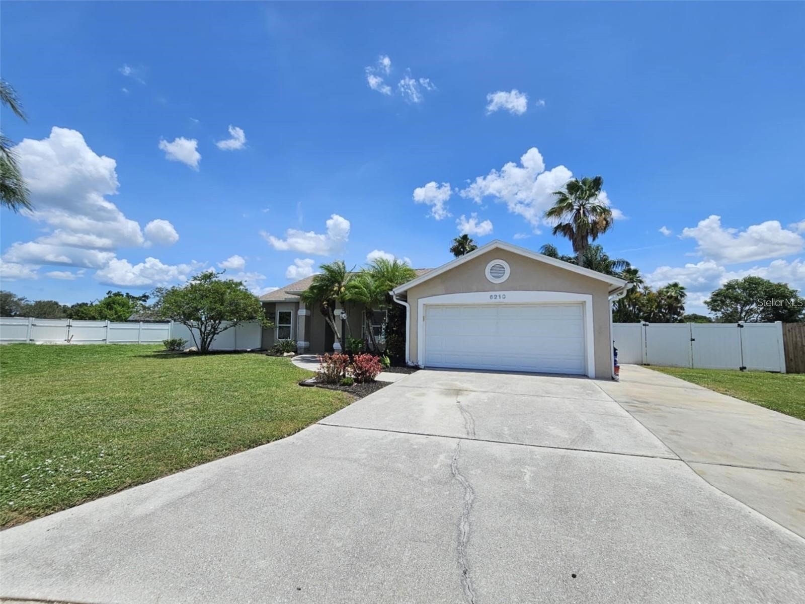 6210 62nd Terrace E Palmetto FL 34221 A4696443 image1