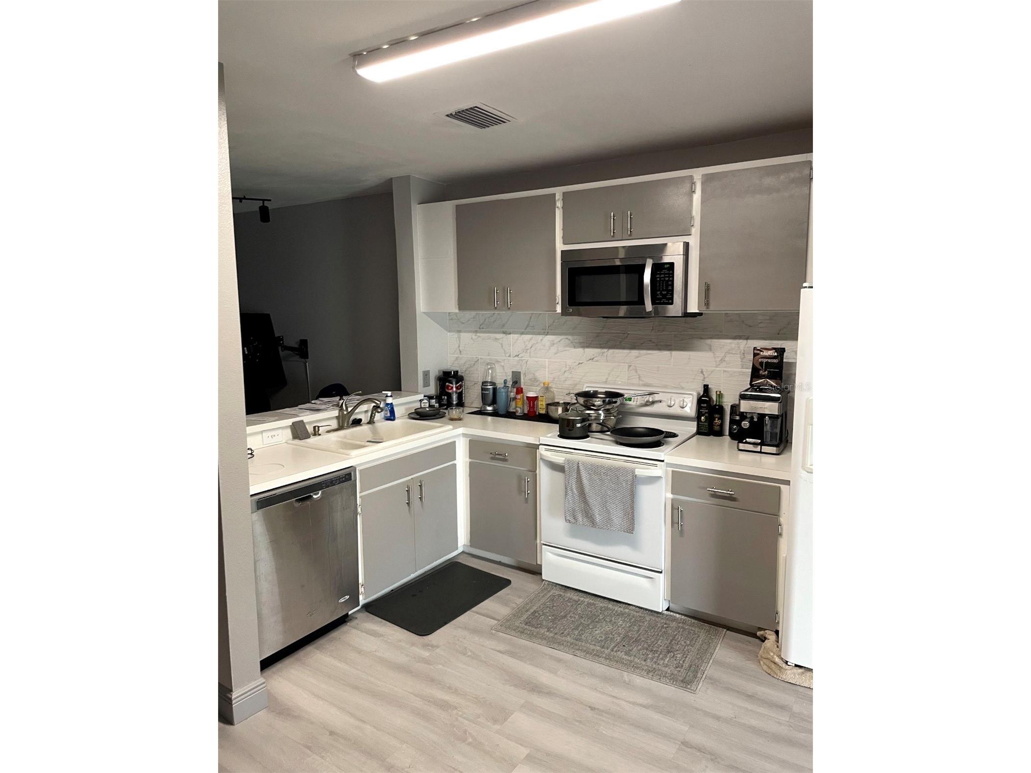 6210 Bayside Key Drive Tampa FL 33615 TB8476559 image9