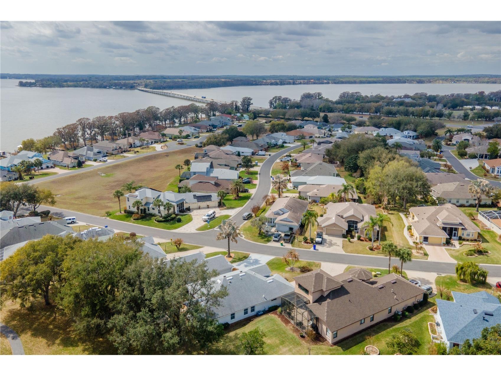 6210 Sailboat Avenue Tavares FL 32778 OM719416 image40