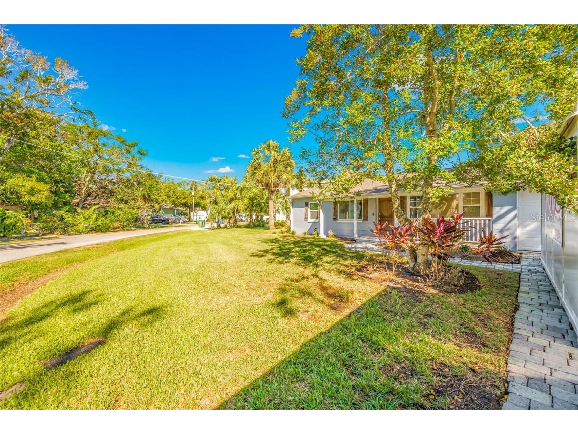 6210 Sanders Drive Tampa FL 33611 TB8327486 image1