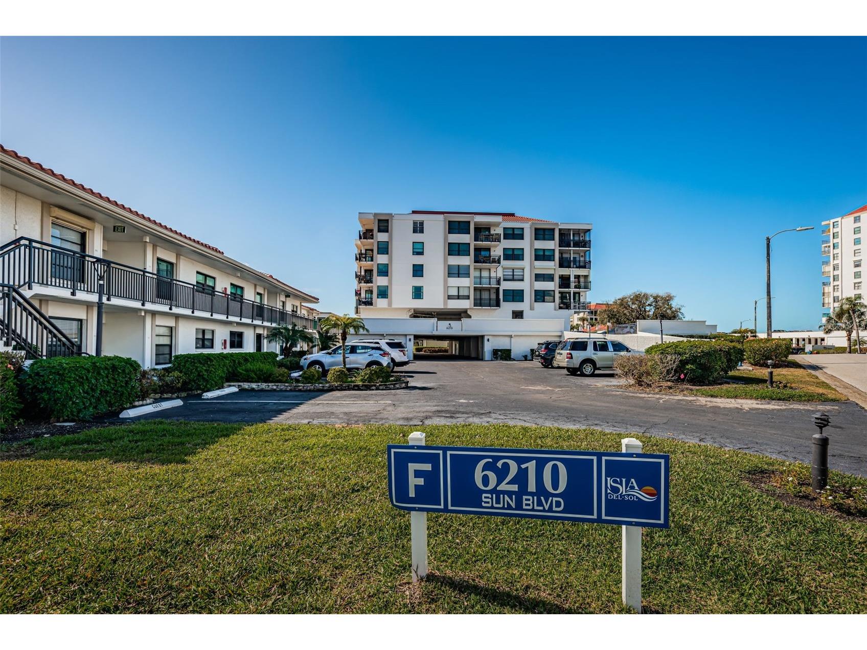 6210 Sun Boulevard #108 Saint Petersburg FL 33715 TB8477699 image1