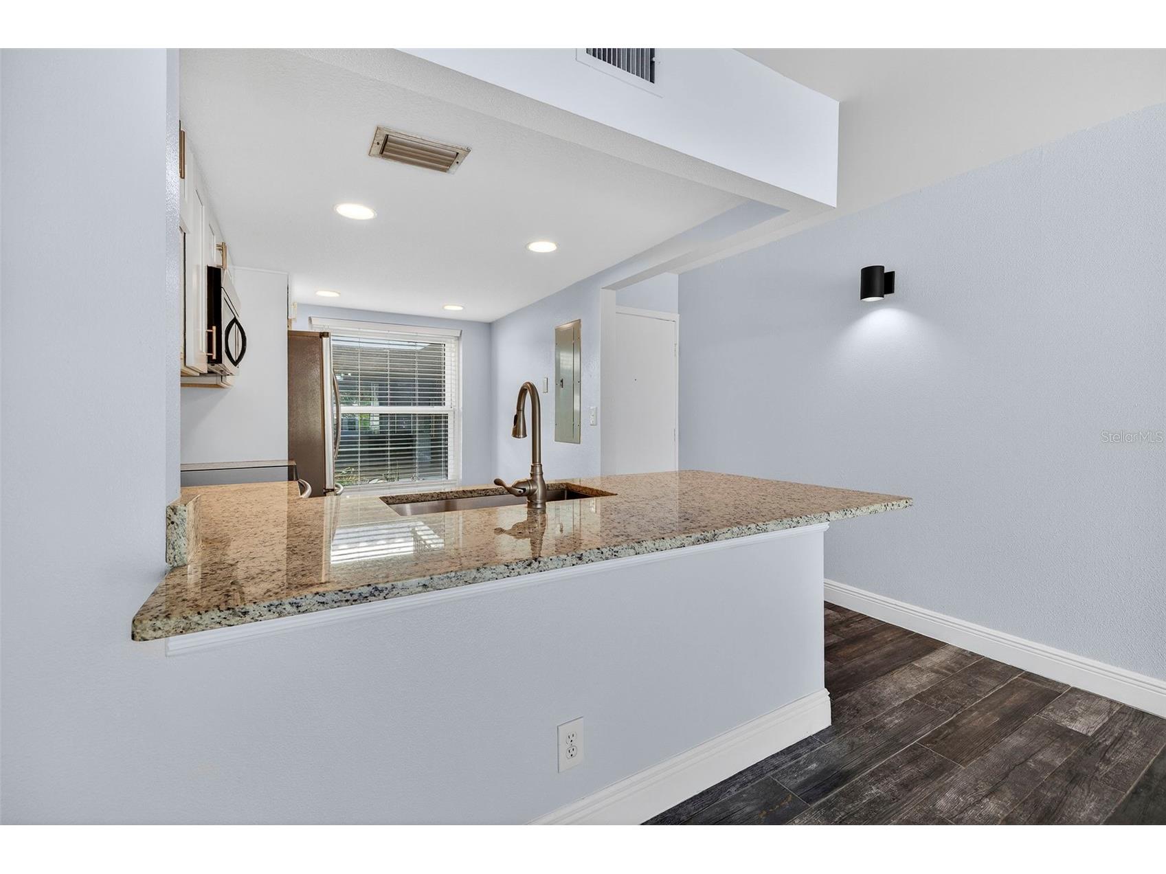 6210 Sun Boulevard #112 Saint Petersburg FL 33715 TB8477674 image12