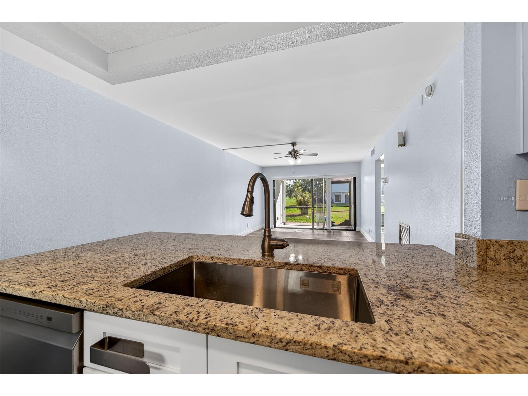 6210 Sun Boulevard #112 Saint Petersburg FL 33715 TB8477674 image13