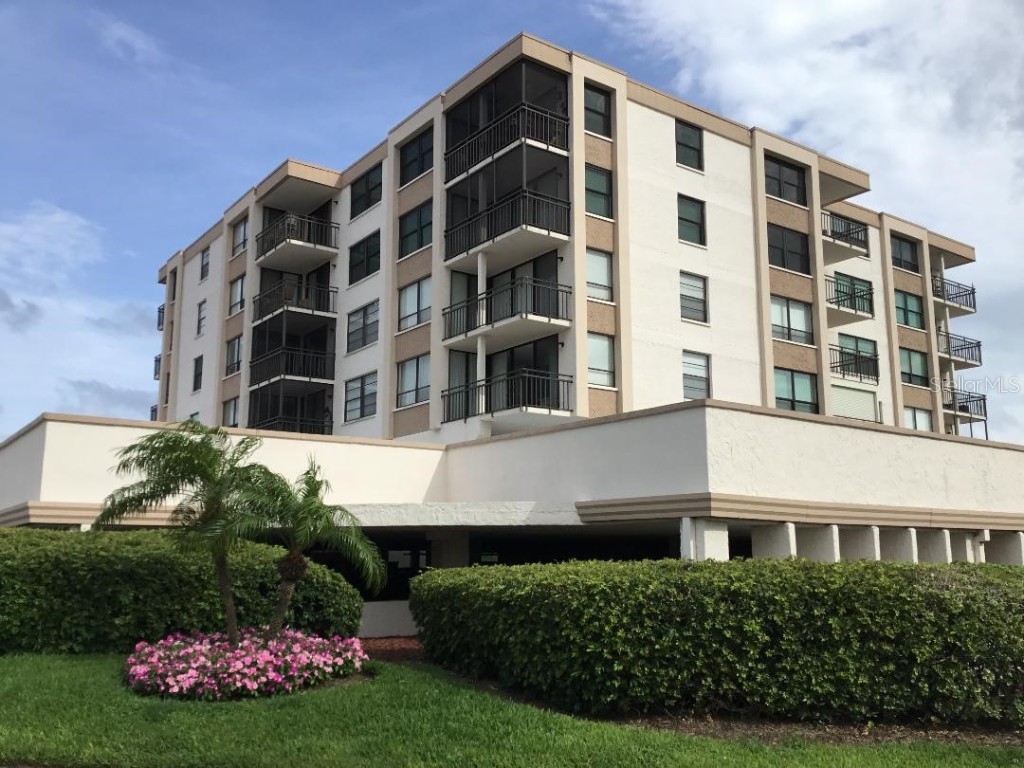 6210 Sun Boulevard #405 Saint Petersburg FL 33715 U8204474 image1