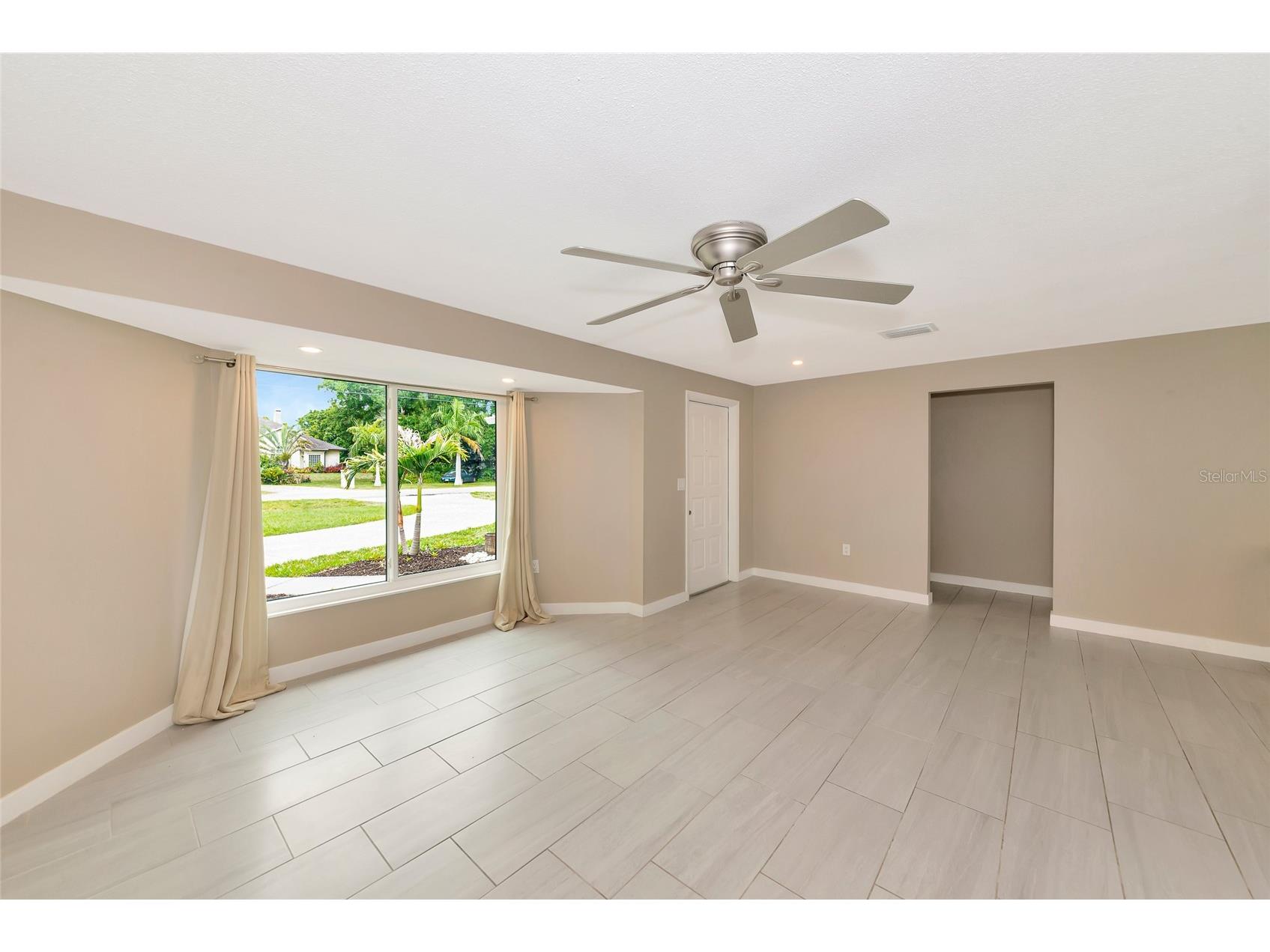 6211 Canary Street Sarasota FL 34241 - Twin Lakes A4696373 image4