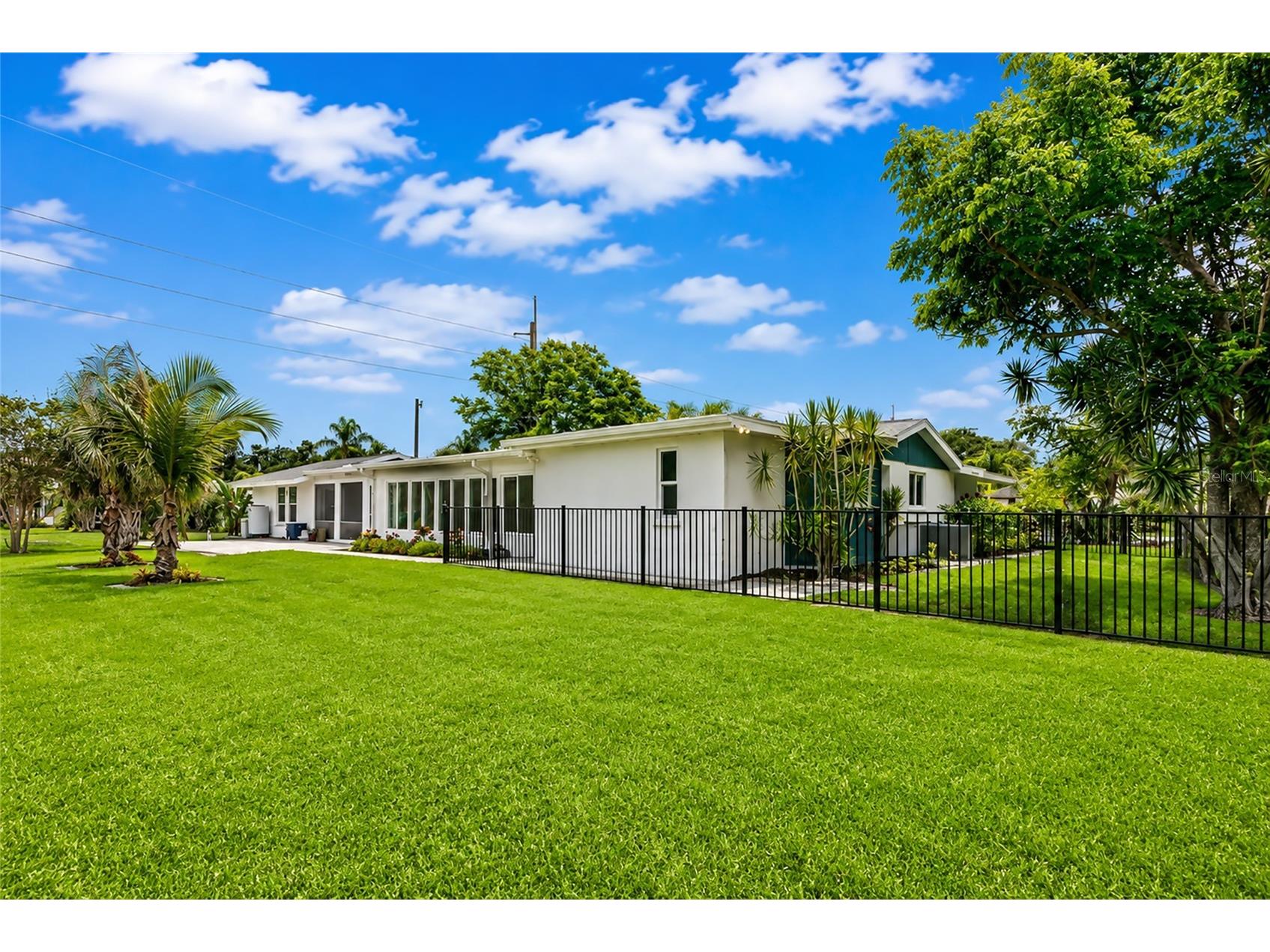 6211 Canary Street Sarasota FL 34241 - Twin Lakes A4696373 image45