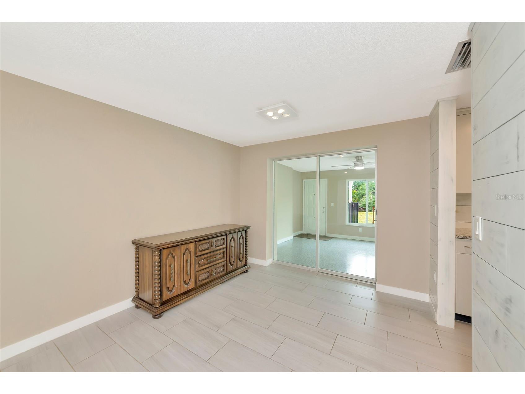 6211 Canary Street Sarasota FL 34241 - Twin Lakes A4696373 image7