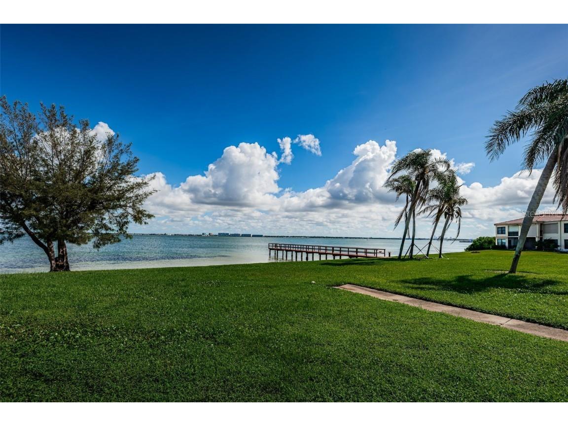 6211 Sun Boulevard #112 Saint Petersburg FL 33715 - BOCA CIEGA BAY TB8407863 image1