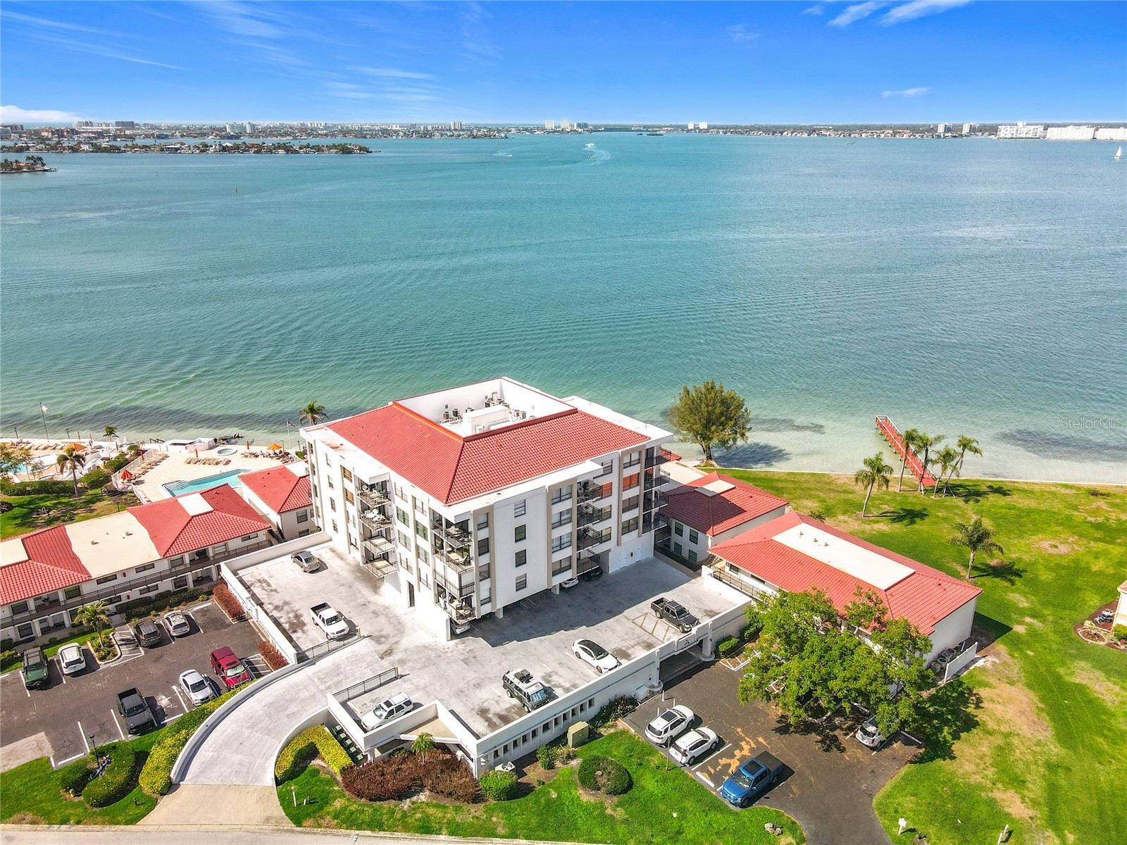 6211 Sun Boulevard #211 Saint Petersburg FL 33715 TB8486206 image1