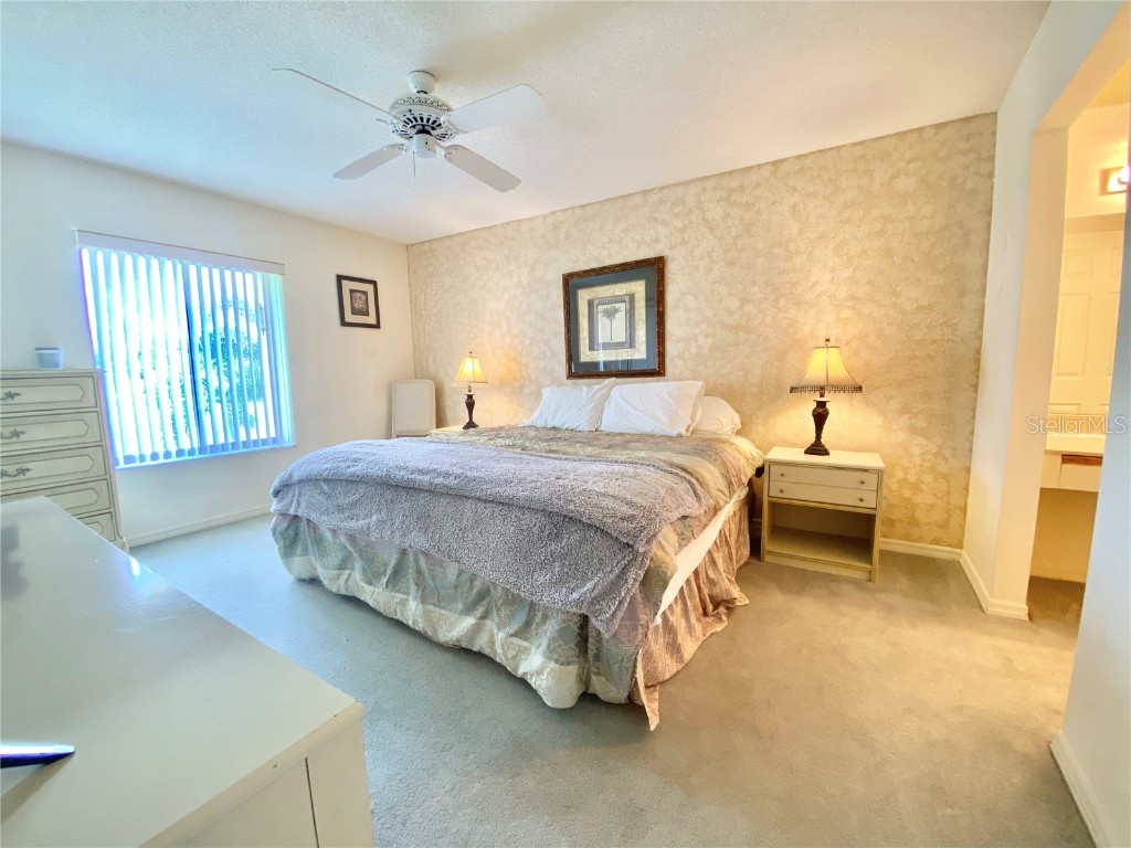 6211 Timber Lake Drive #B6 Sarasota FL 34243 A4657900 image15