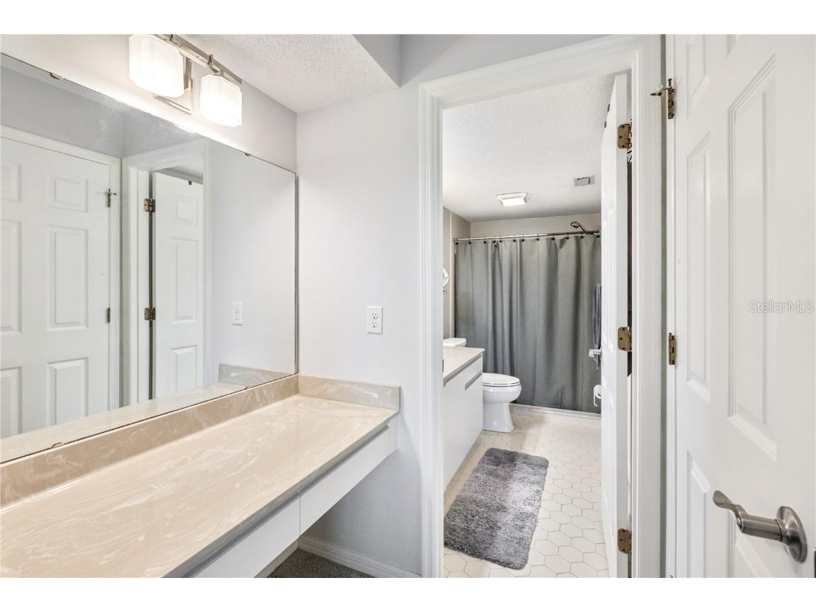 6211 Timber Lake Drive #B9 Sarasota FL 34243 A4641156 image19