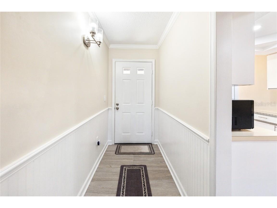 6211 Timber Lake Drive #B9 Sarasota FL 34243 A4641156 image3