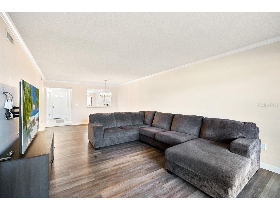 6211 Timber Lake Drive #B9 Sarasota FL 34243 A4641156 image7