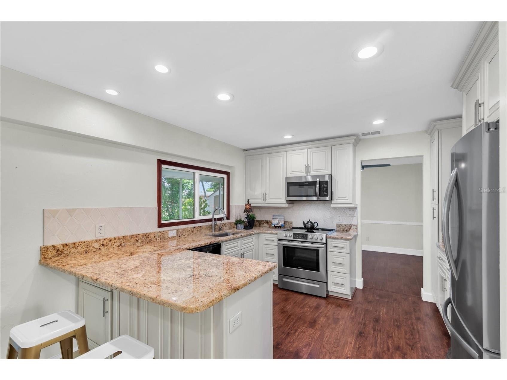 6212 20th Street S Saint Petersburg FL 33712 TB8508588 image15