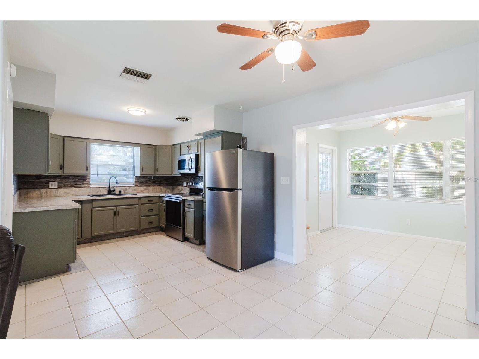 6212 Florida Circle W Apollo Beach FL 33572 TB8520697 image8