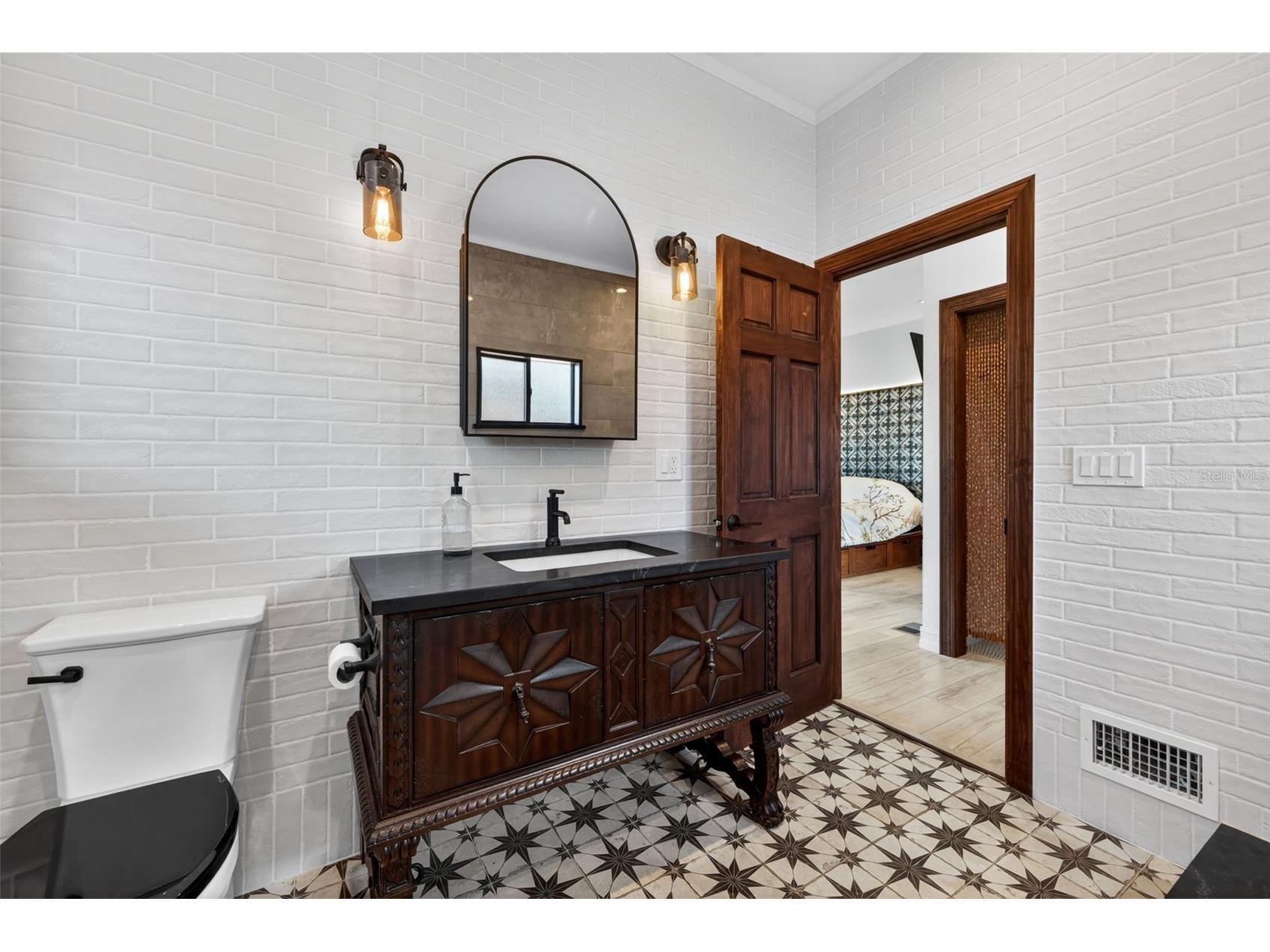 6213 12th Avenue S Gulfport FL 33707 TB8513146 image24