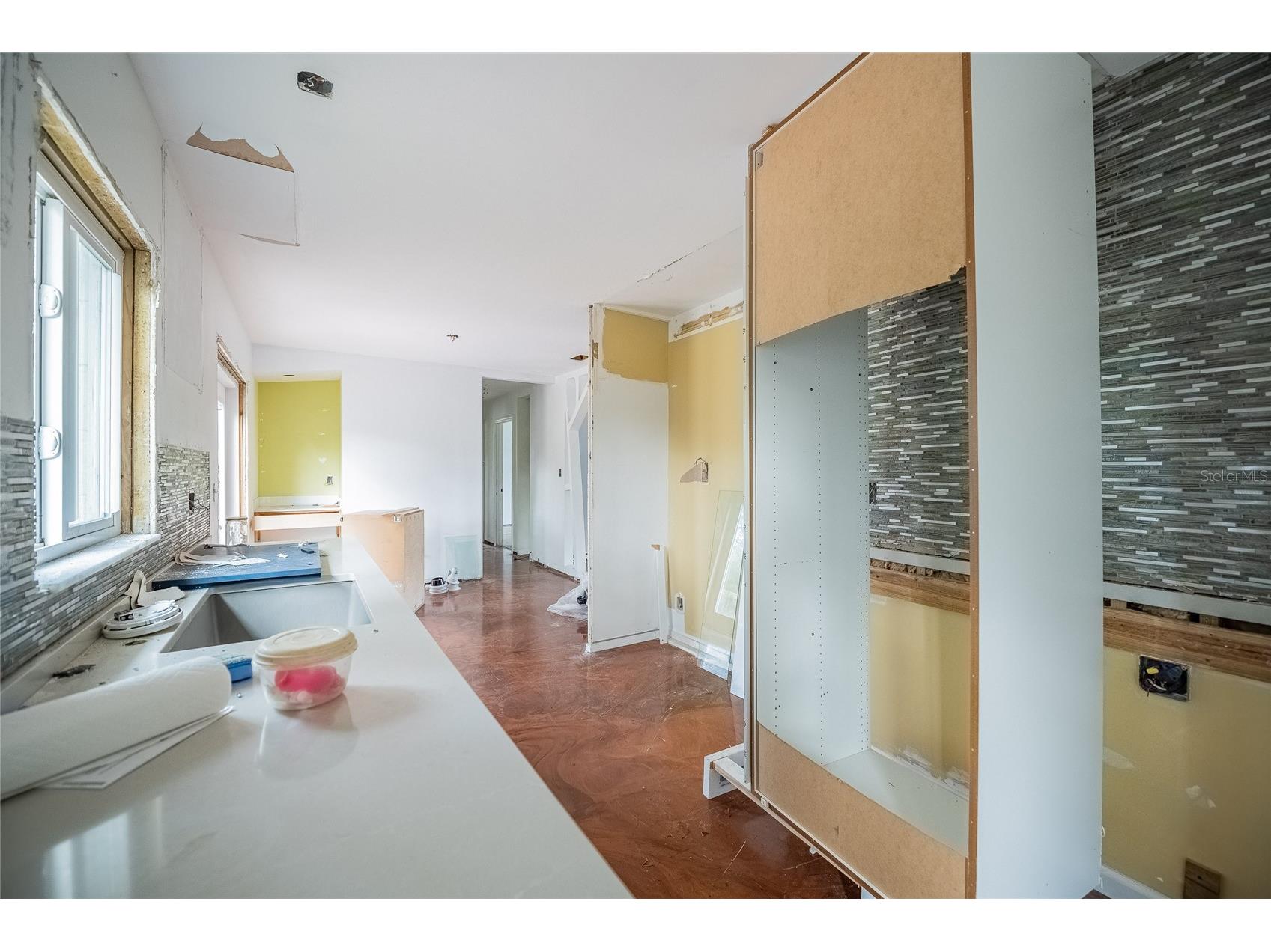 6213 Sanders Drive Tampa FL 33611 TB8469173 image25