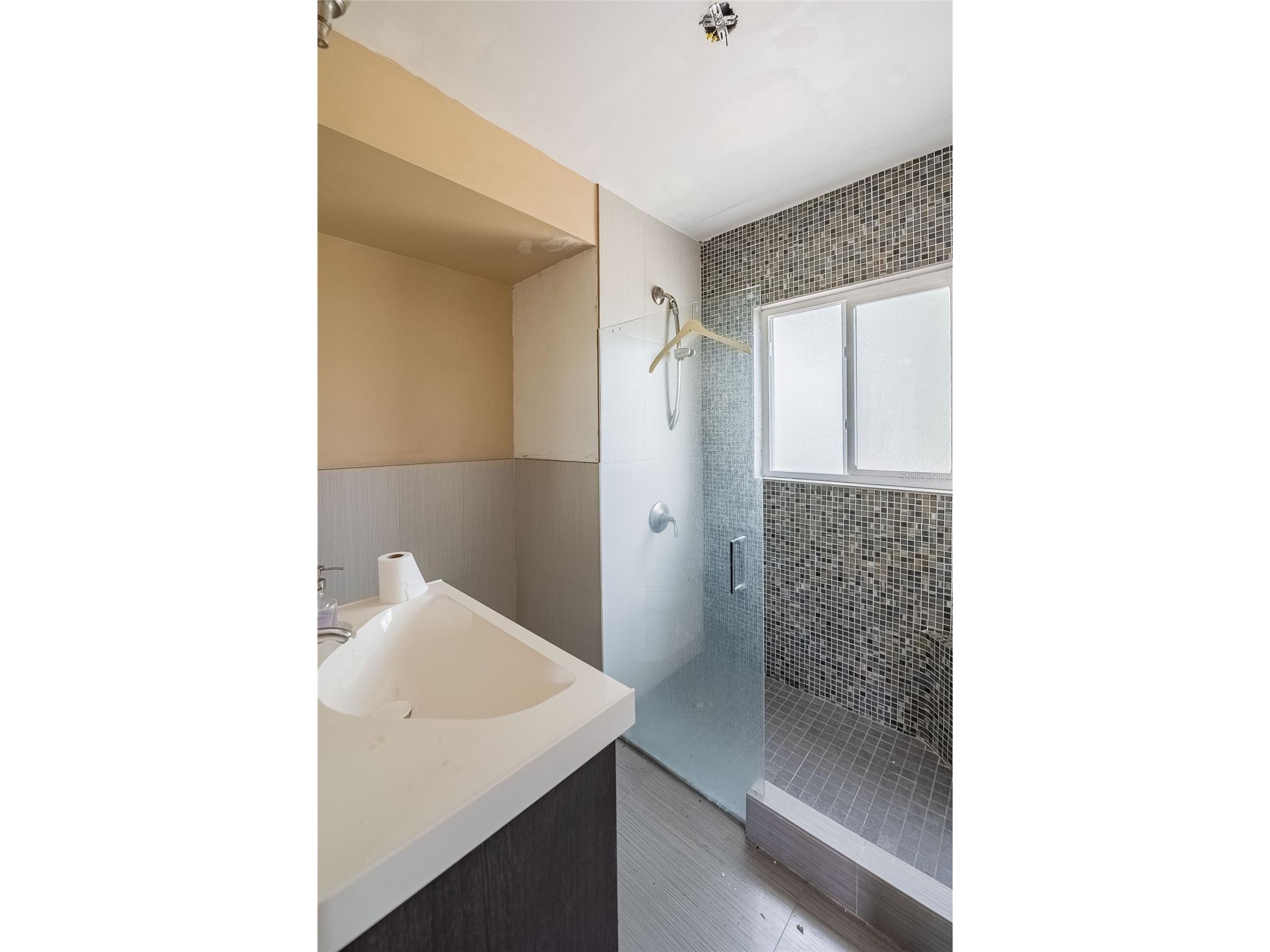6213 Sanders Drive Tampa FL 33611 TB8469173 image38