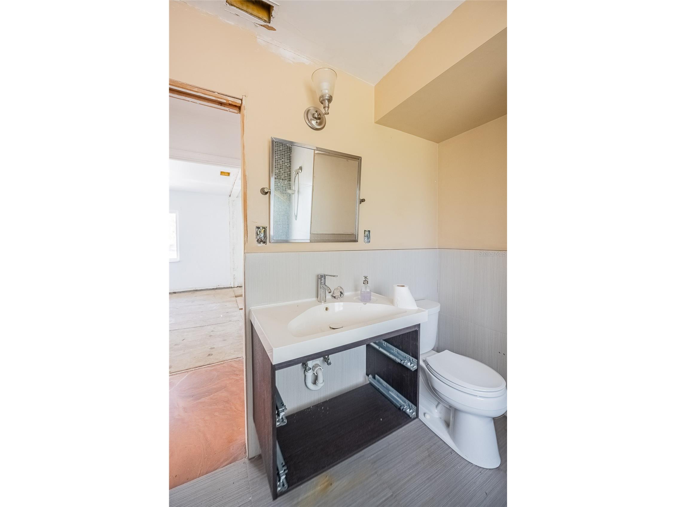 6213 Sanders Drive Tampa FL 33611 TB8469173 image39
