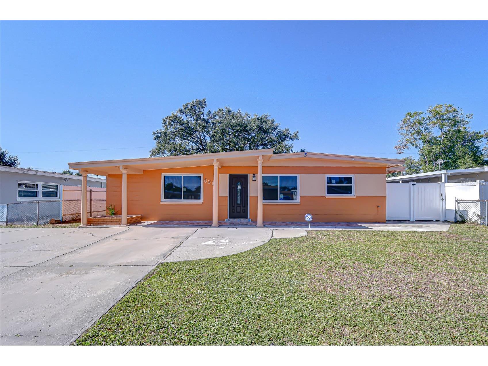 6214 N Clark Avenue Tampa FL 33614 TB8455687 image1