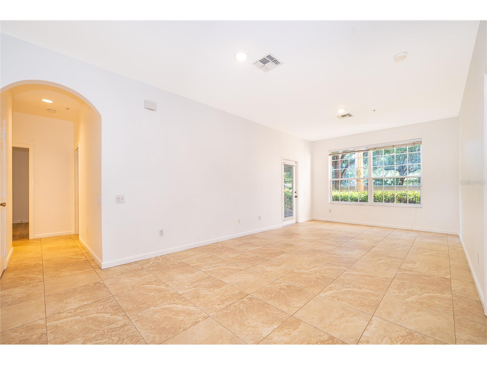 6214 Stevenson Drive #110 Orlando FL 32835 O6384421 image1