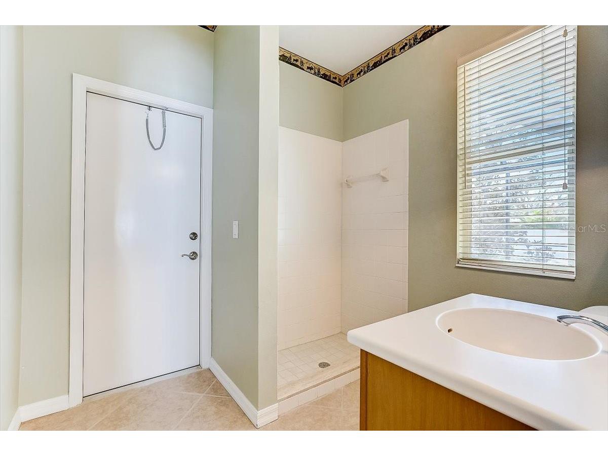 6214 Warbler Lane Lakewood Ranch FL 34202 A4679081 image30