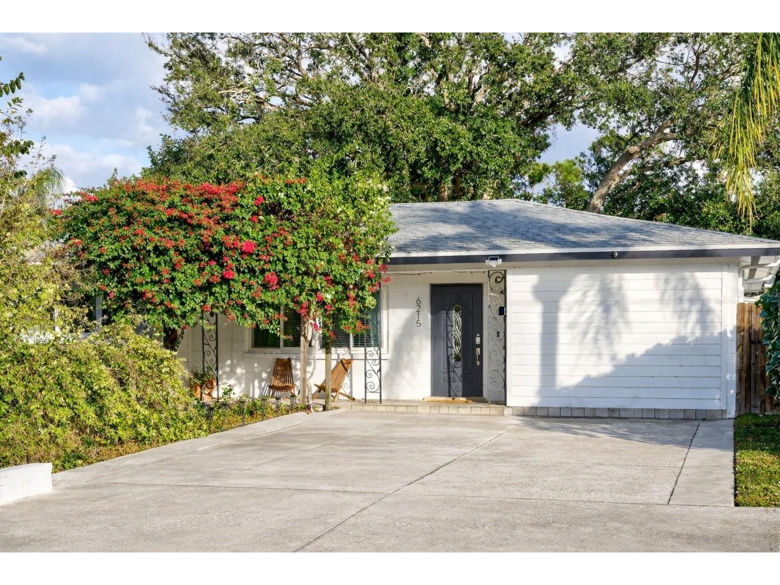 6215 Rodgers Avenue Sarasota FL 34231 A4676446 image1