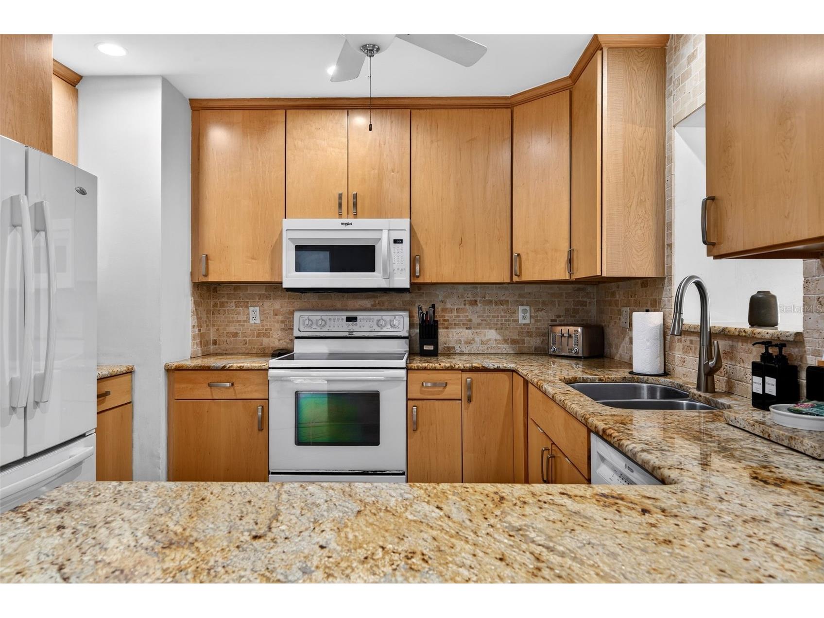 6215 Rodgers Avenue Sarasota FL 34231 A4676446 image15