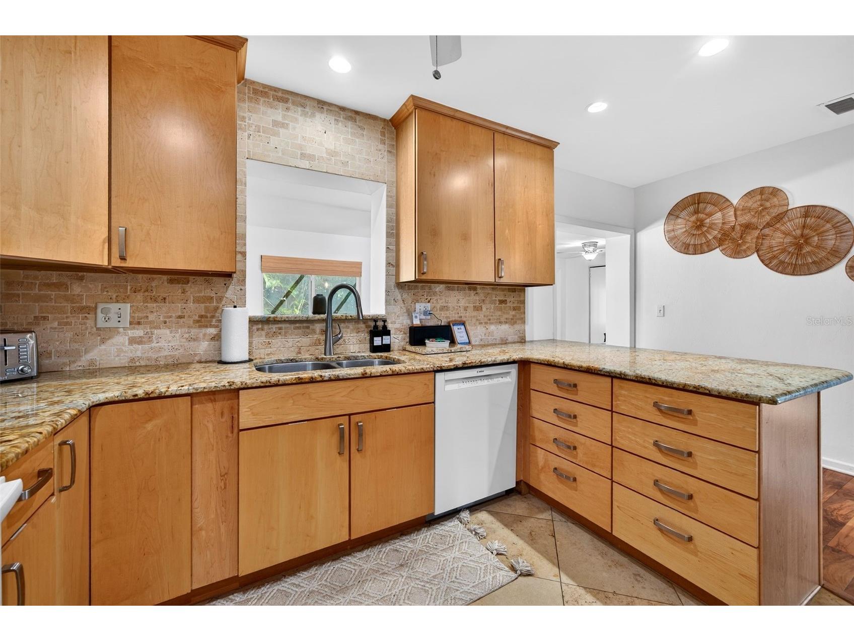 6215 Rodgers Avenue Sarasota FL 34231 A4676446 image16