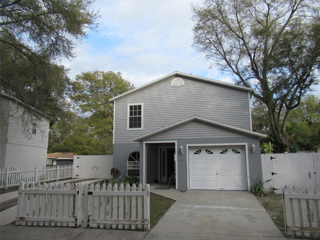 6215 Rolling Hammock Place Tampa FL 33610 T3503750 image1