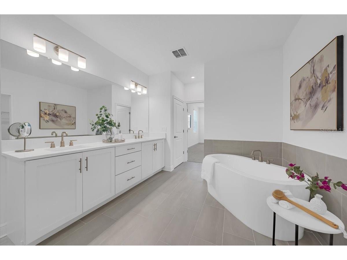 6216 29th Street N Saint Petersburg FL 33702 TB8453818 image18