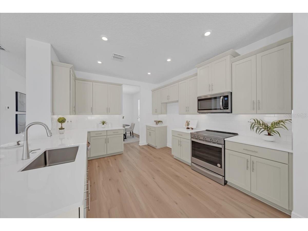 6216 29th Street N Saint Petersburg FL 33702 TB8453818 image8