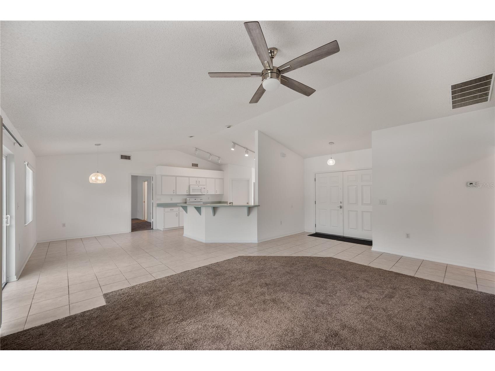6217 Cross Creek Boulevard Lakeland FL 33813 L4962072 image2