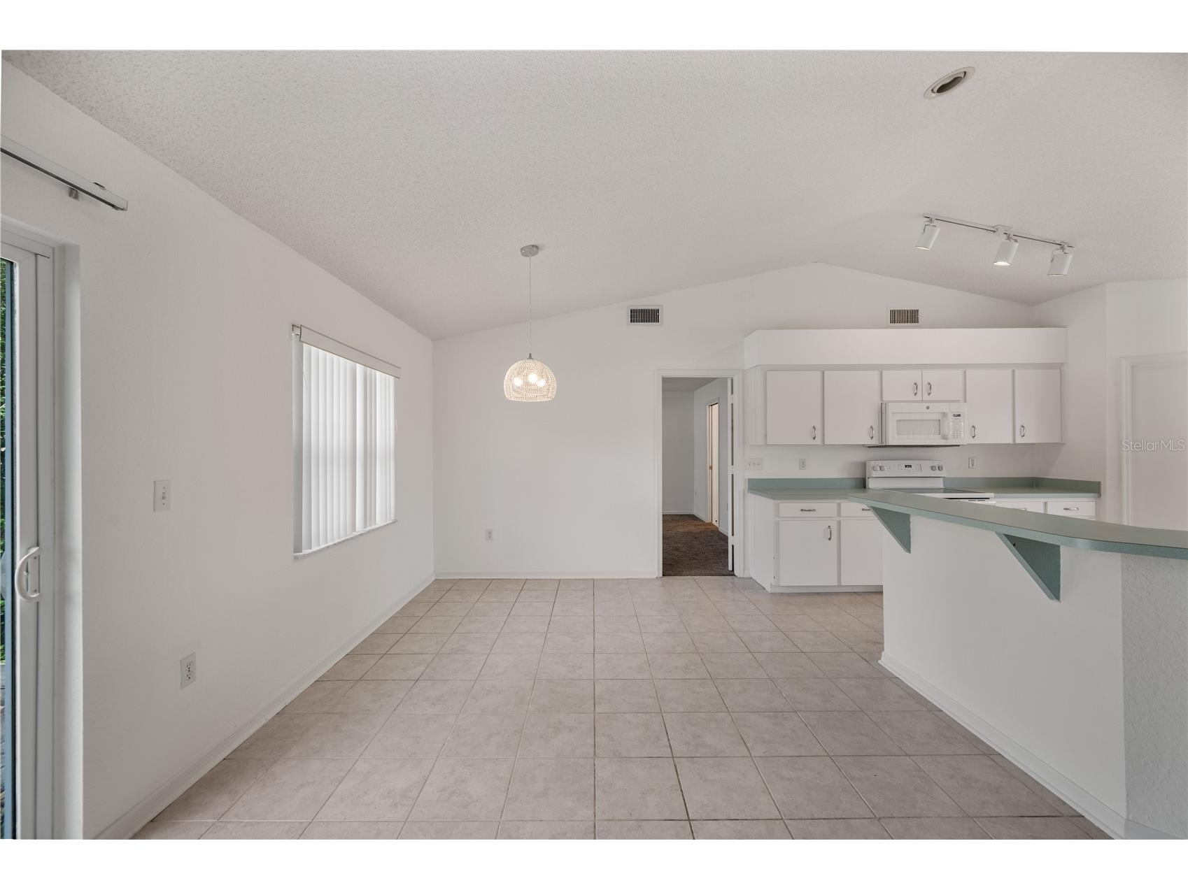 6217 Cross Creek Boulevard Lakeland FL 33813 L4962072 image4