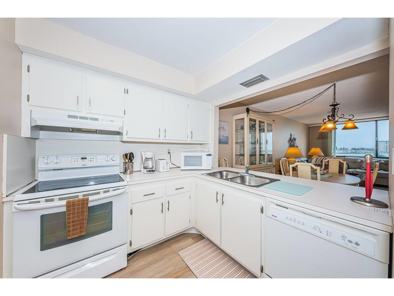 6218 Palma Del Mar Boulevard S #507 Saint Petersburg FL 33715 TB8474797 image5