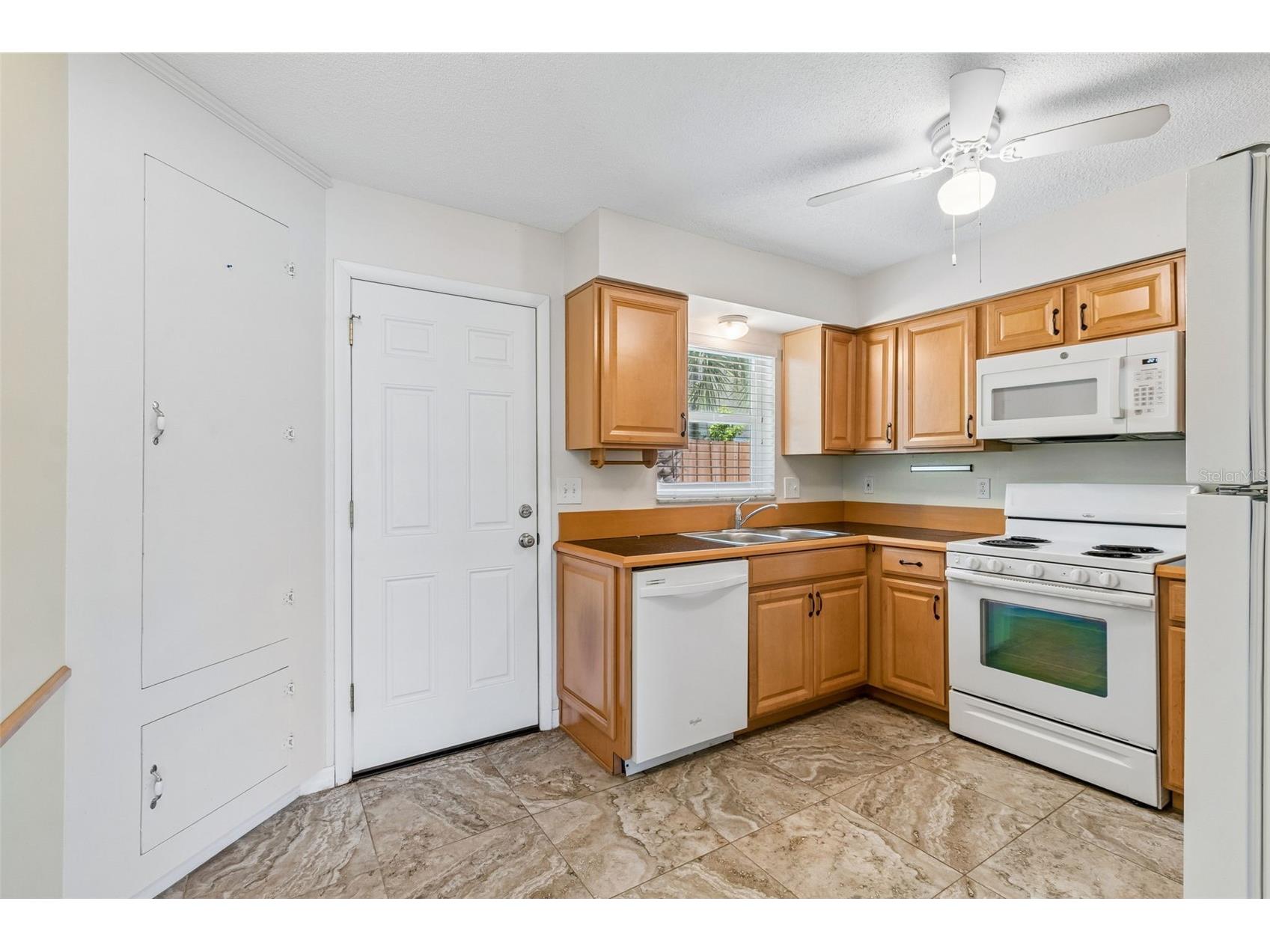 6219 2nd Avenue S Saint Petersburg FL 33707 TB8523921 image12