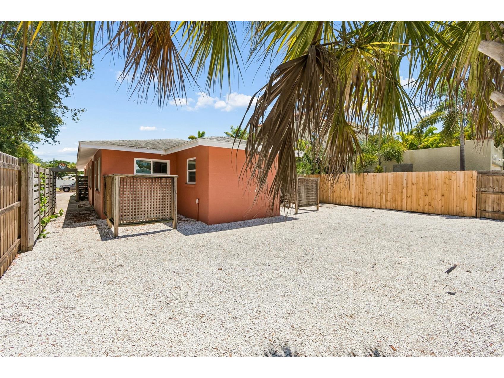 6219 2nd Avenue S Saint Petersburg FL 33707 TB8523921 image25