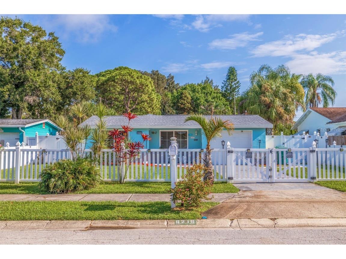 6219 57th Avenue N Saint Petersburg FL 33709 TB8447177 image1