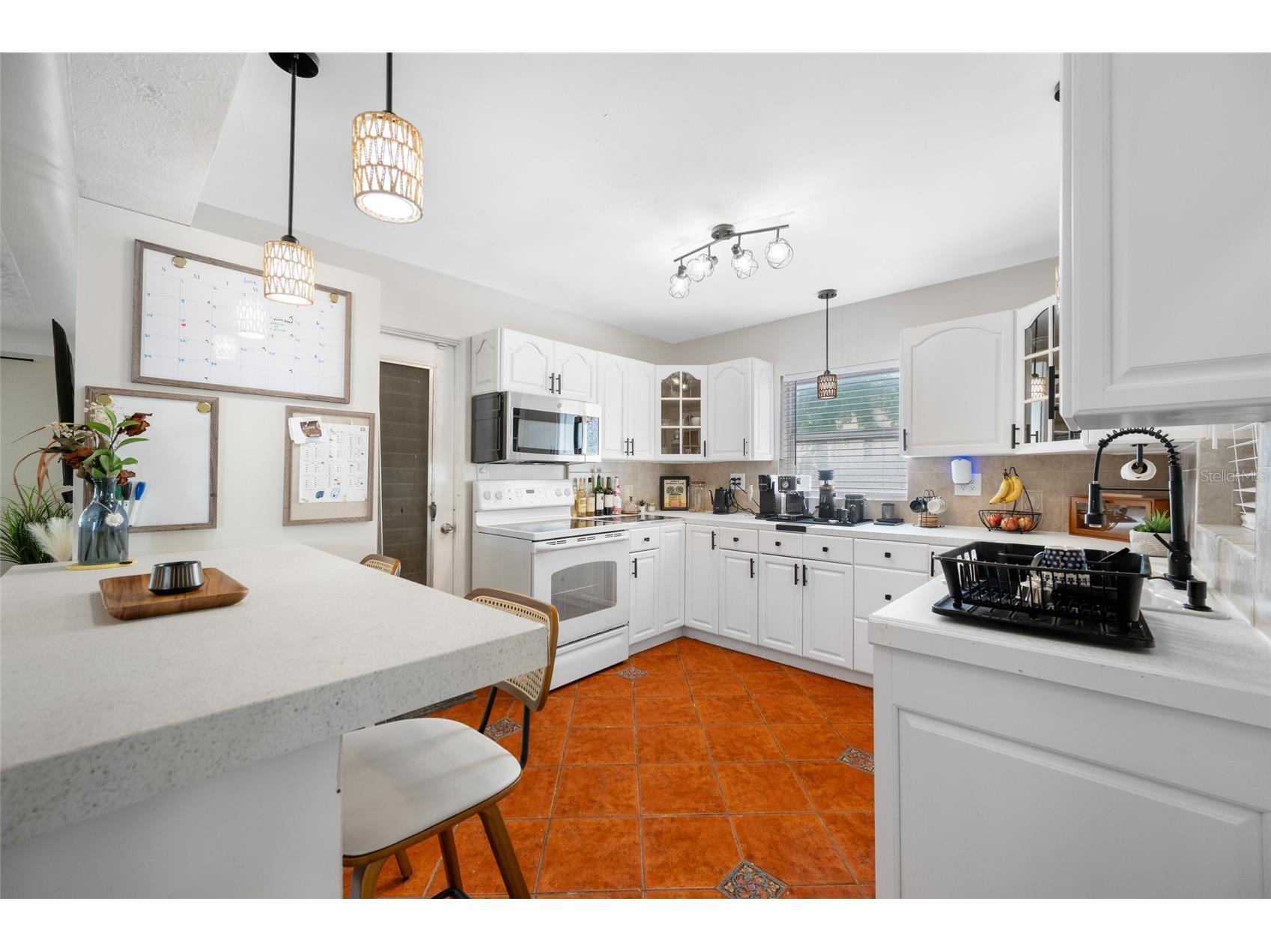 6219 Hampton Drive N Saint Petersburg FL 33710 TB8519353 image12
