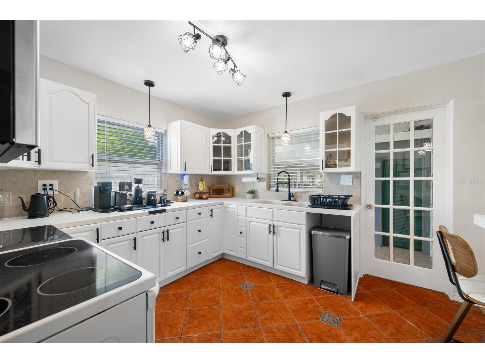 6219 Hampton Drive N Saint Petersburg FL 33710 TB8519353 image14