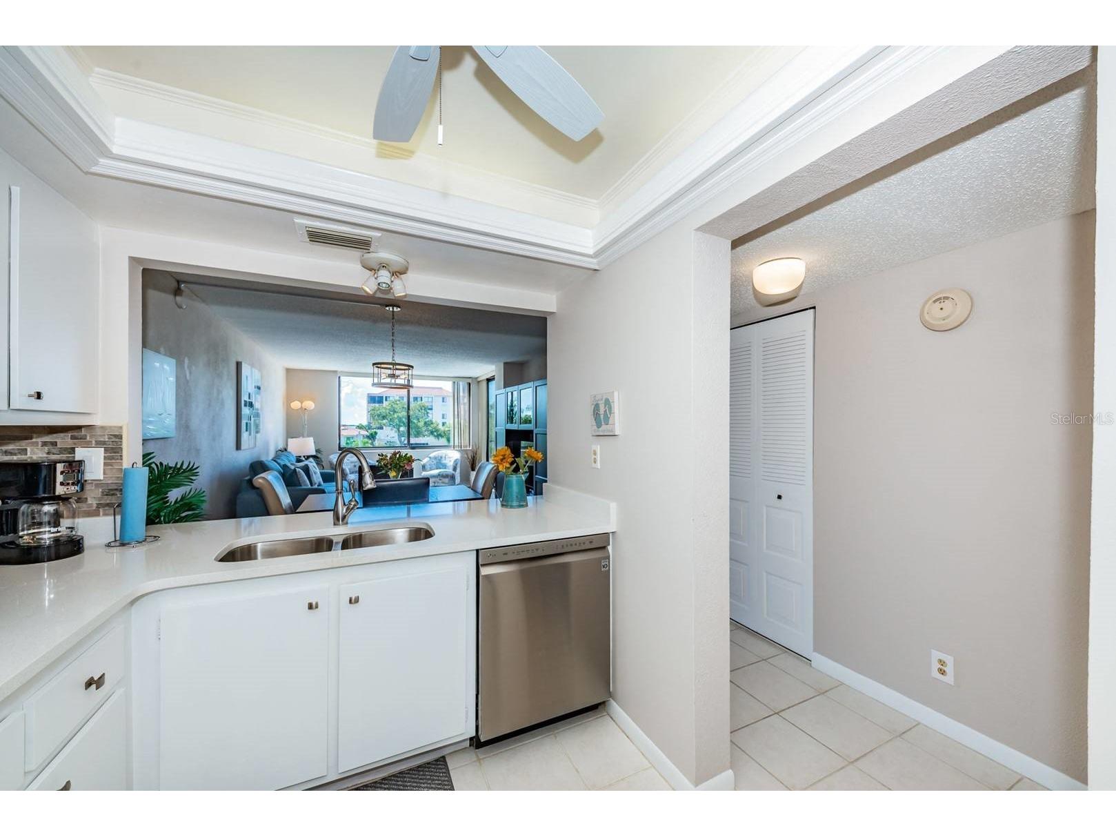 6219 Palma Boulevard S #305 Saint Petersburg FL 33715 TB8464041 image4