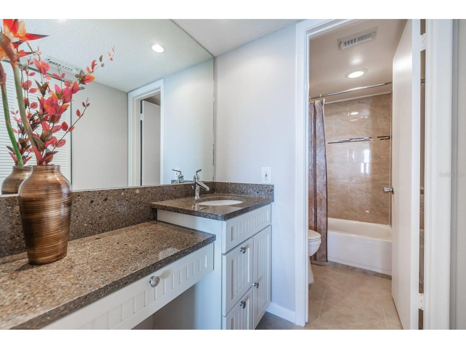 6219 Palma Boulevard S #305 Saint Petersburg FL 33715 TB8464041 image5